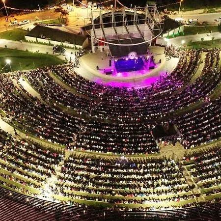 Willa Detached Stone With Pool Sleeps 9 Ören