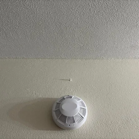 Detached Stone With Pool Sleeps 9 Willa *