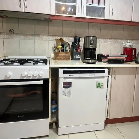 Detached Stone With Pool Sleeps 9 *