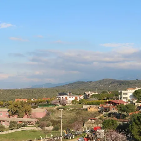 Detached Stone With Pool Sleeps 9 فيلة Ören