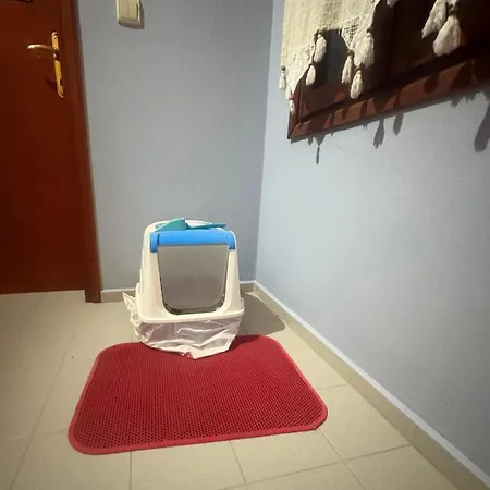 فيلة Detached Stone With Pool Sleeps 9