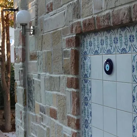 Detached Stone With Pool Sleeps 9 فيلة Ören