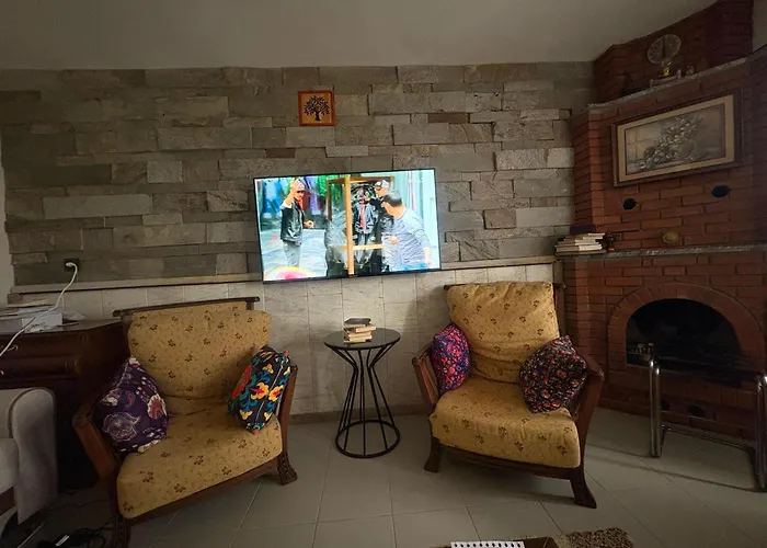 Villa Detached Stone With Pool Sleeps 9 Ören