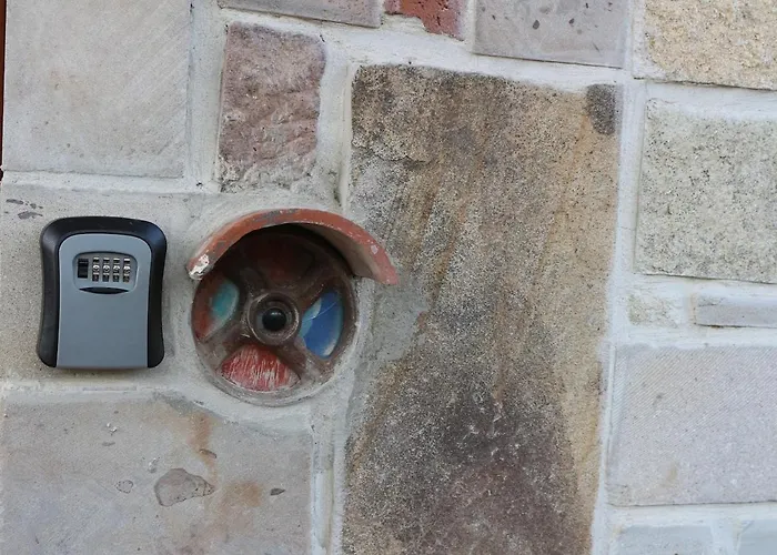 Detached Stone With Pool Sleeps 9 * Ören