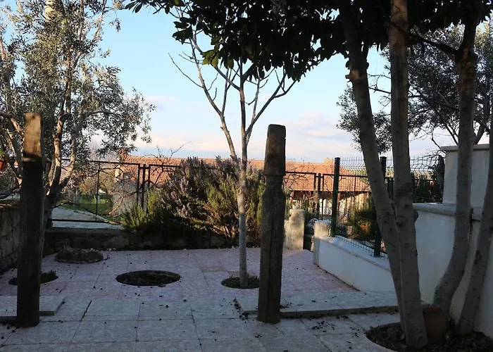 Villa Detached Stone With Pool Sleeps 9