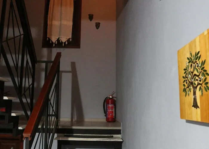 Detached Stone With Pool Sleeps 9 Ören