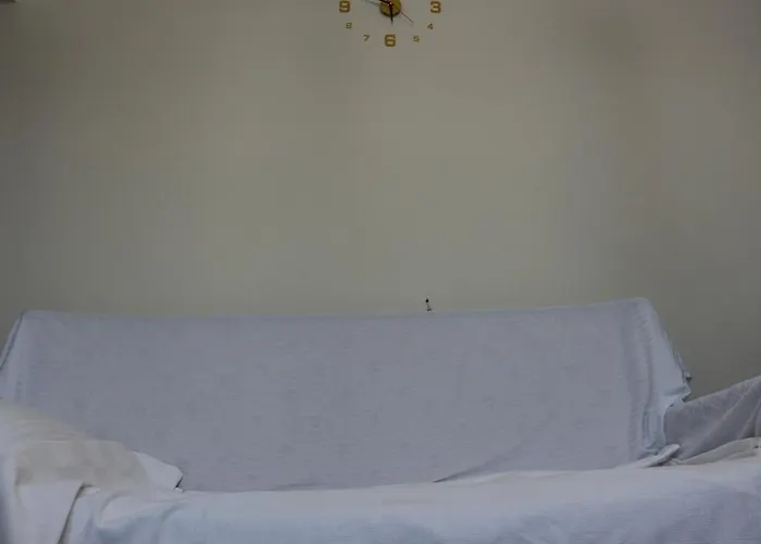 Detached Stone With Pool Sleeps 9 Villa