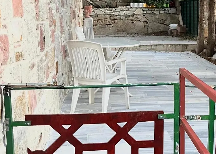 Detached Stone With Pool Sleeps 9 Ören